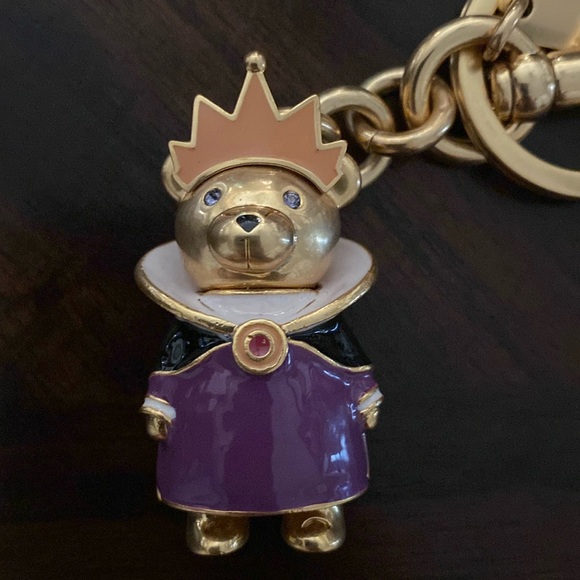 Disney ex Villains Evil Queen, bear bag charm from the villains collection - Picture 1 of 6